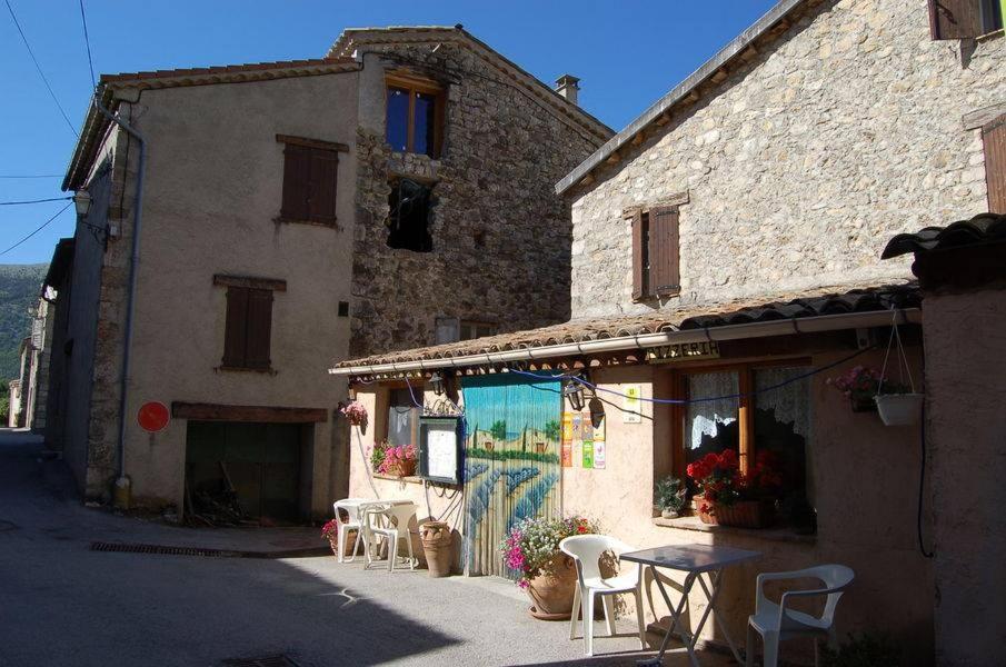 Auberge Lou Jas Soleilhas Exterior foto